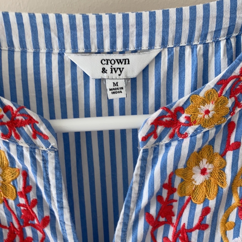 Embroidered Blouse - Picture 3 of 3